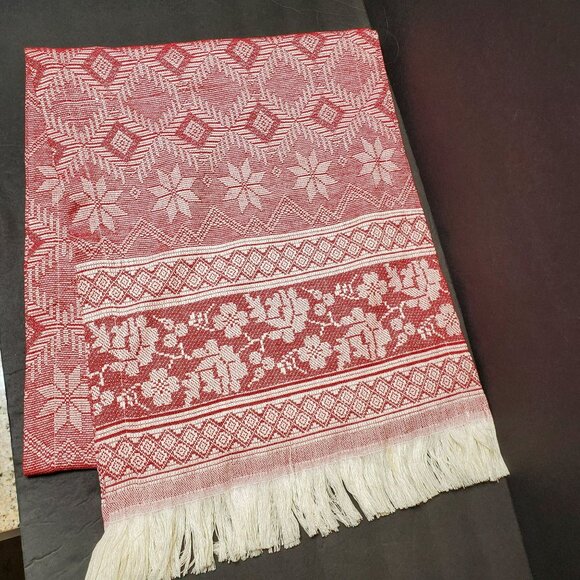 Bee & Willow Home Red & White Fairisle Table Runner 14x72 Cotton Blend - Picture 1 of 5